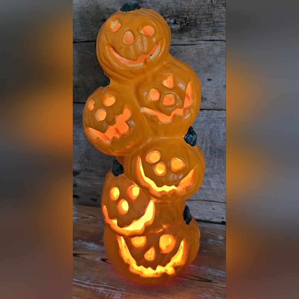 Gemmy Halloween Stacked Pumpkins Light Up Blow Mold Retro 90's Halloween Decorat